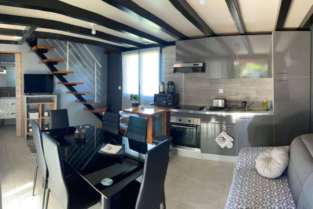 Agreable Chalet Au Milieu Des Sapins La Plaine des Cafres Exterior foto